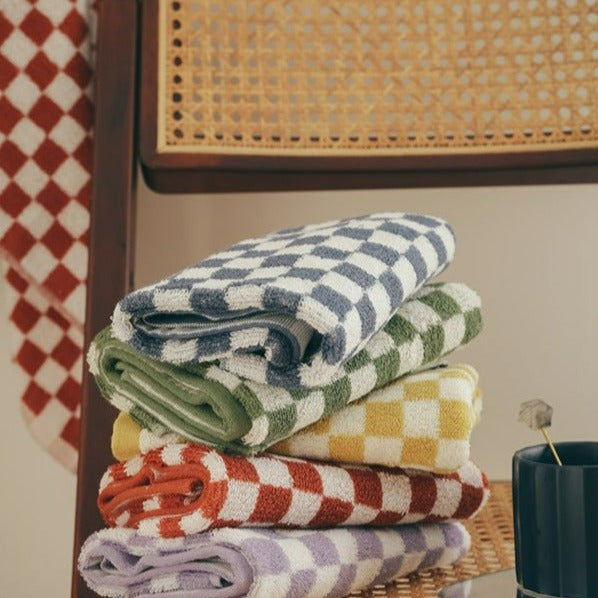 Classic Checkerboard Towel Collection