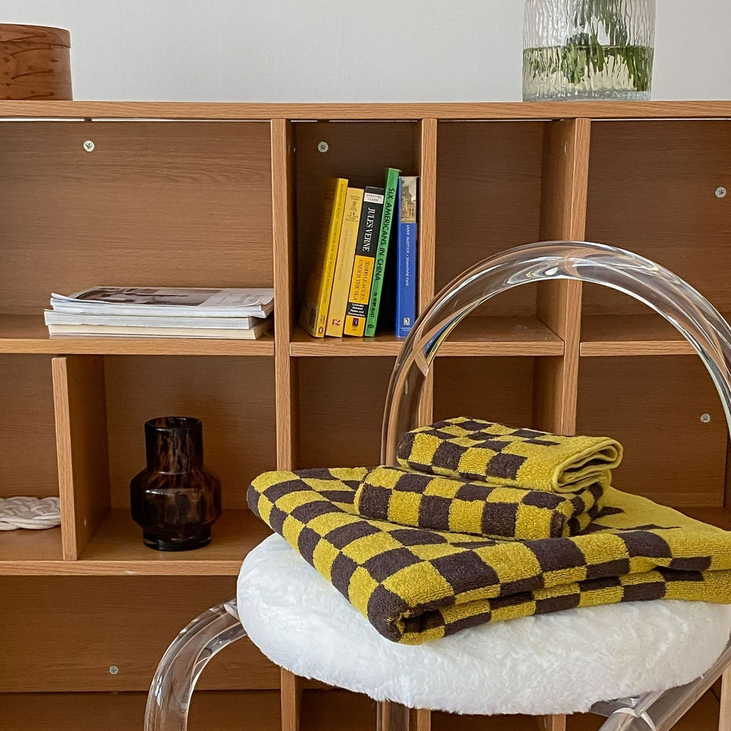 Checkerboard Plus Towel Collection