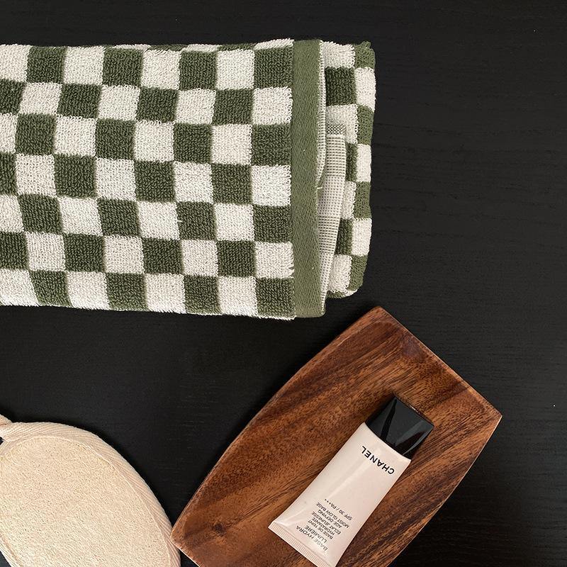 Classic Checkerboard Towel Collection