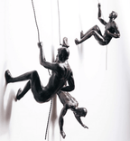 Wall sculpture ClimbArtis | Symbol of strength & growth | Handcrafted from resin & iron wire