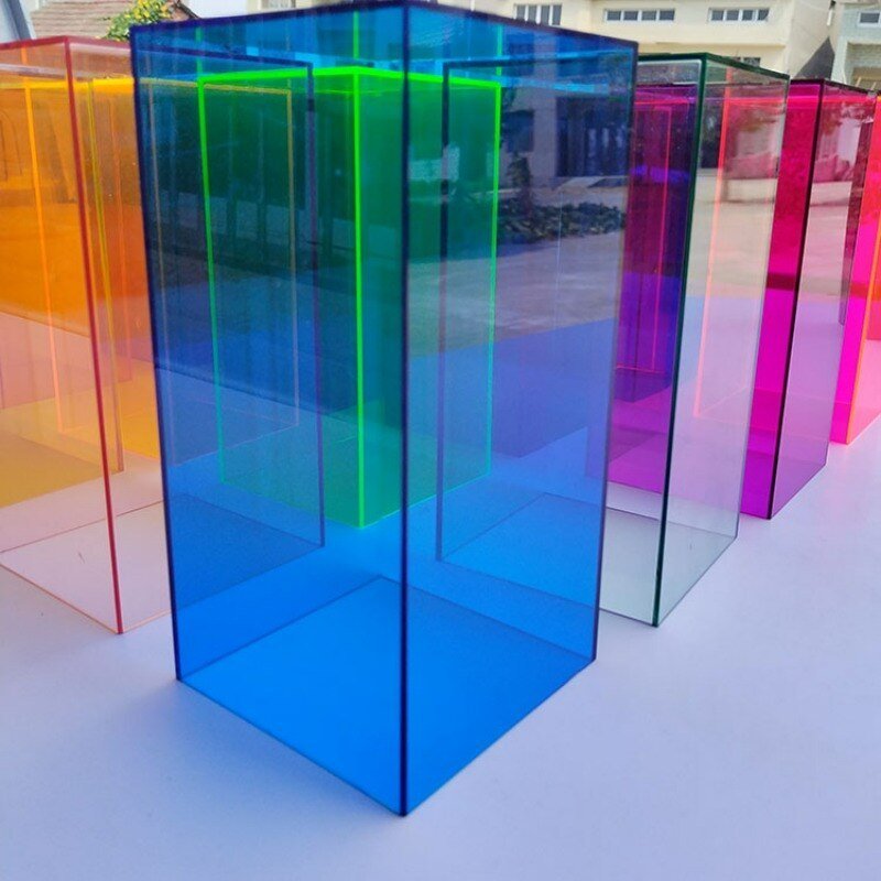 Colorful Acrylic Display Box VitrinaLight – For Collectibles and Accessories