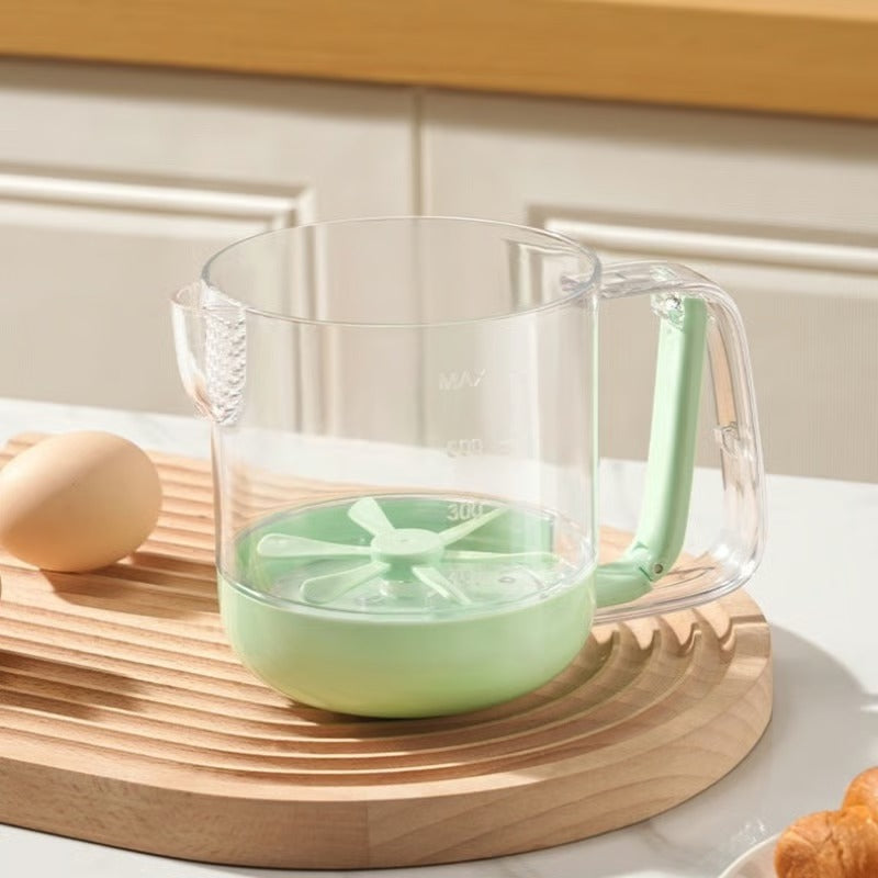 MixMaster Cup – Stirring, Measuring, Filtering in one handle!