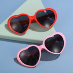 Heart-shaped diffractive glasses