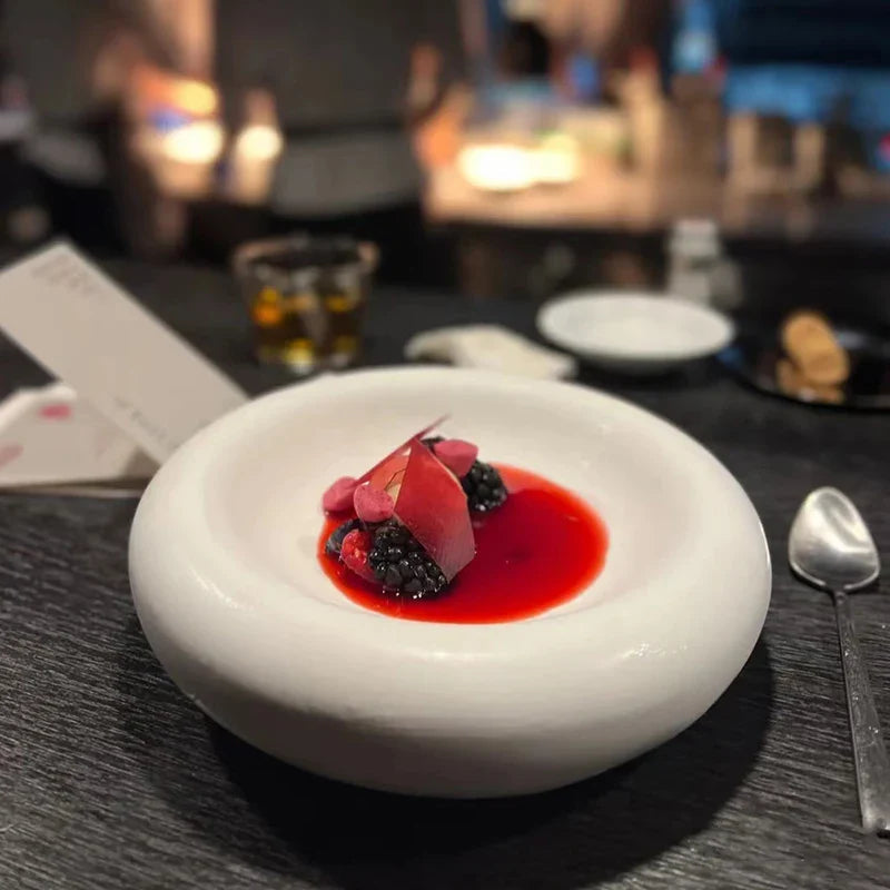 White Ceramic Plate with Double-Layer Insulation