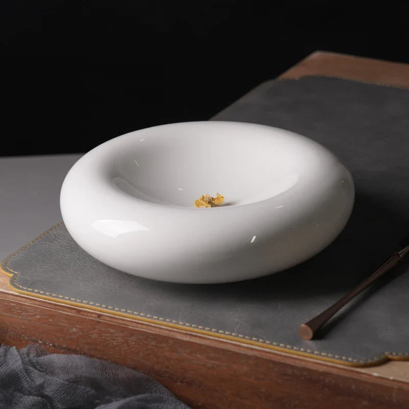 White Ceramic Plate with Double-Layer Insulation