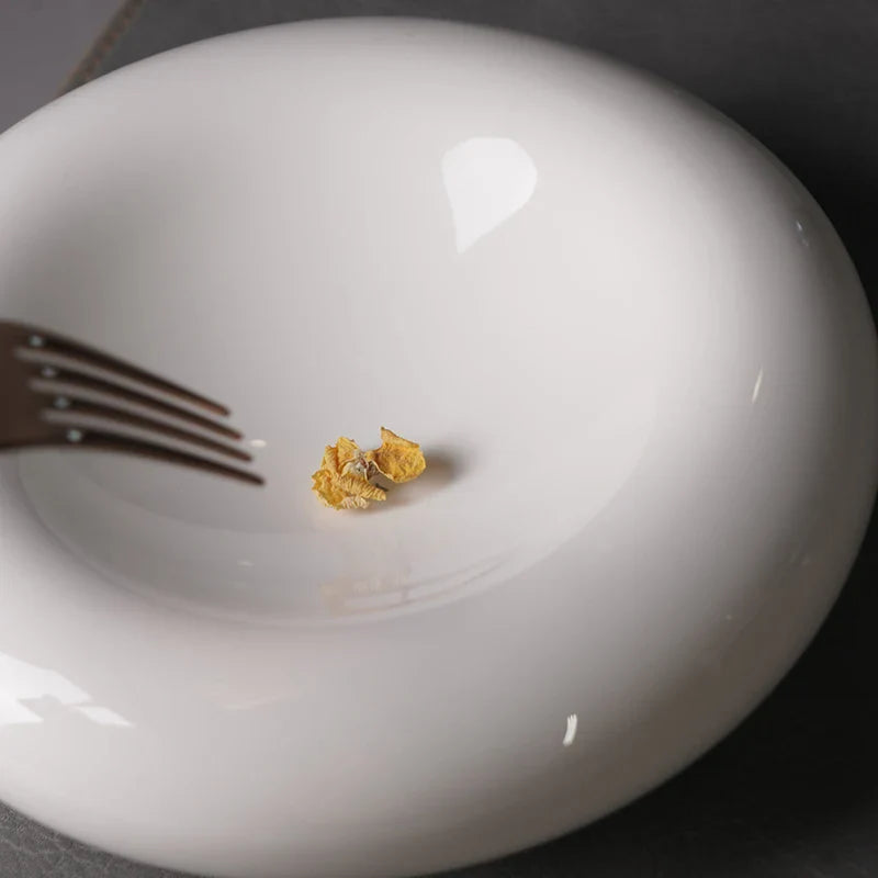 White Ceramic Plate with Double-Layer Insulation