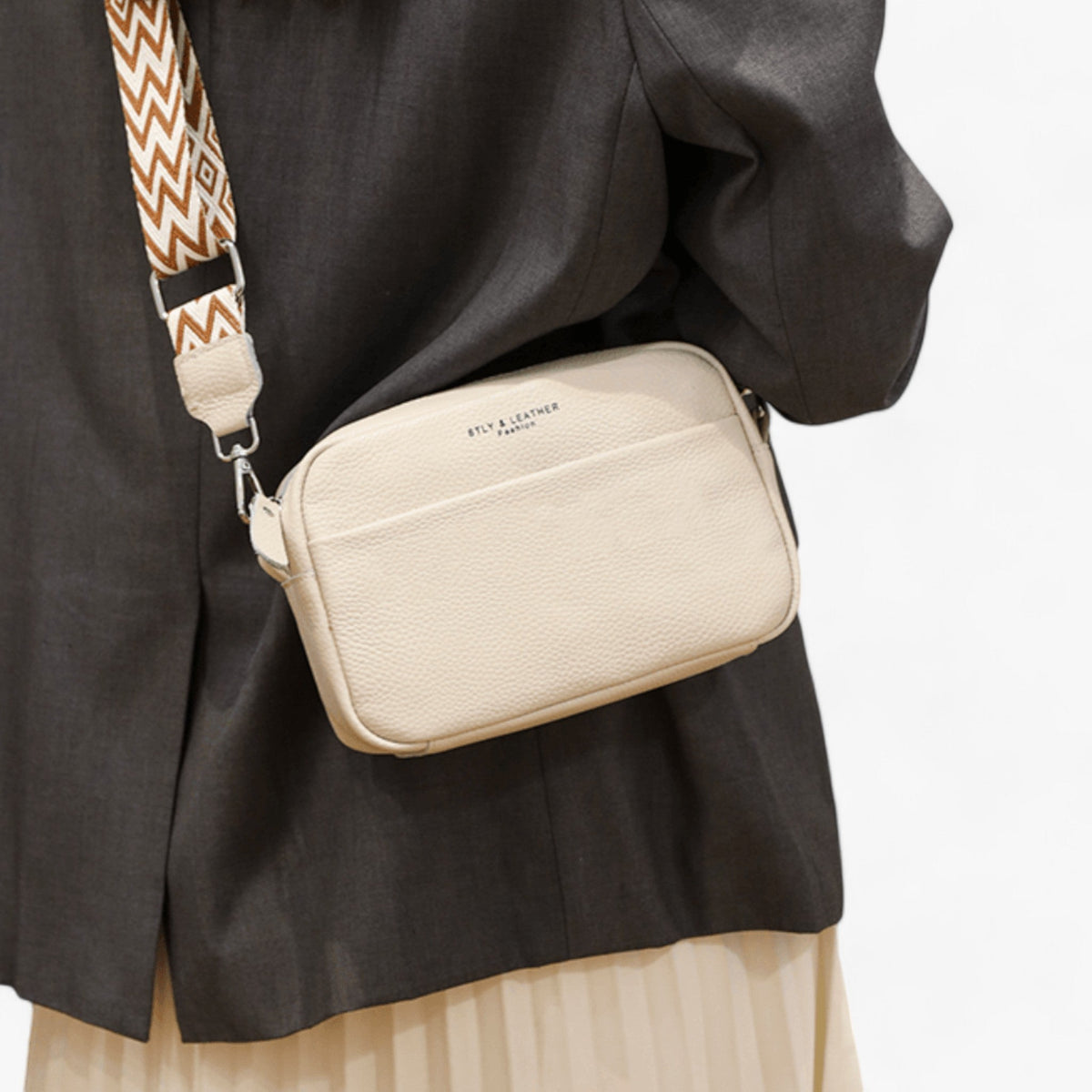 CrossbodyBag – Elegant Leather Women’s Handbag