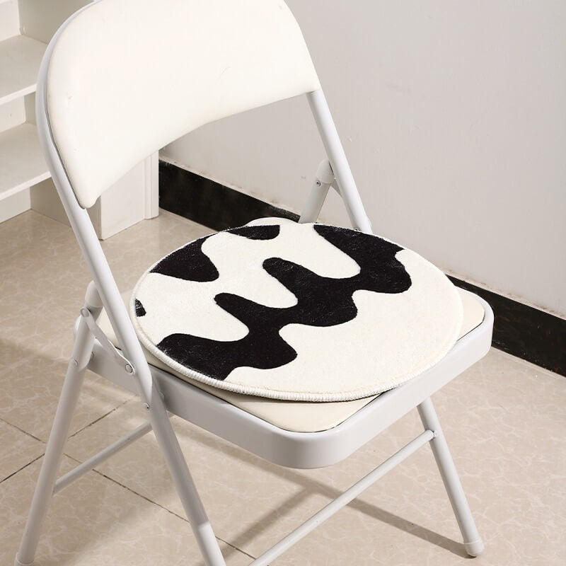 Curvy Checker Mini Tufted Carpet