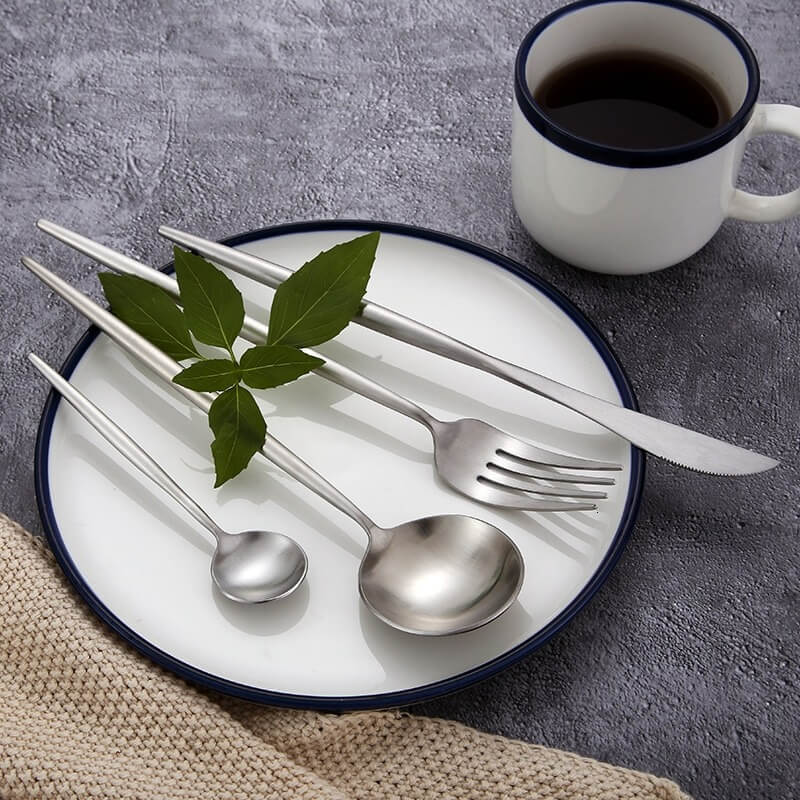 Modern Silver Cutlery Utensil Set