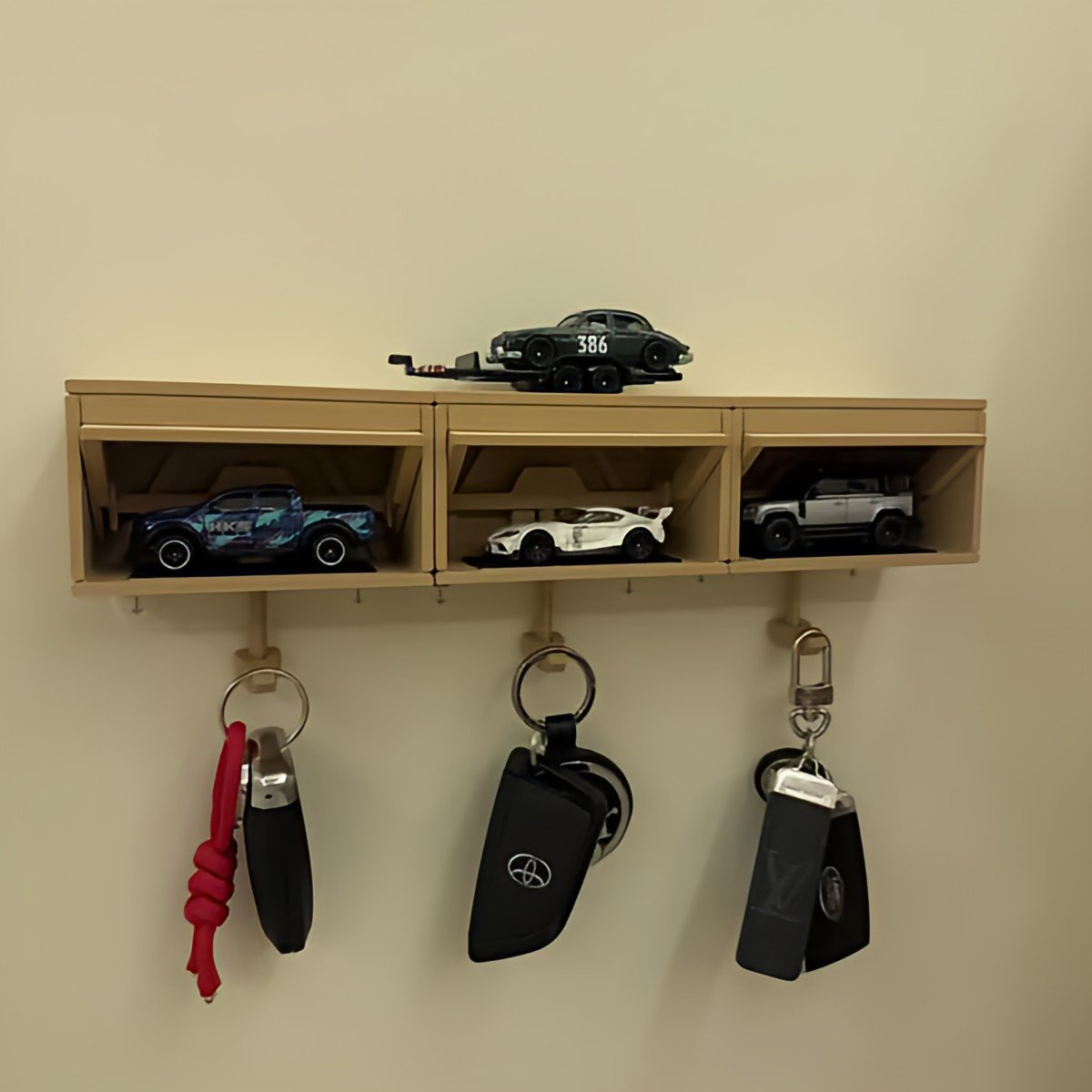 KinetiKey — Transforms key chaos into stylish control and calm