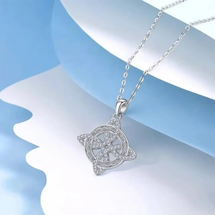 WitchKnot Necklace