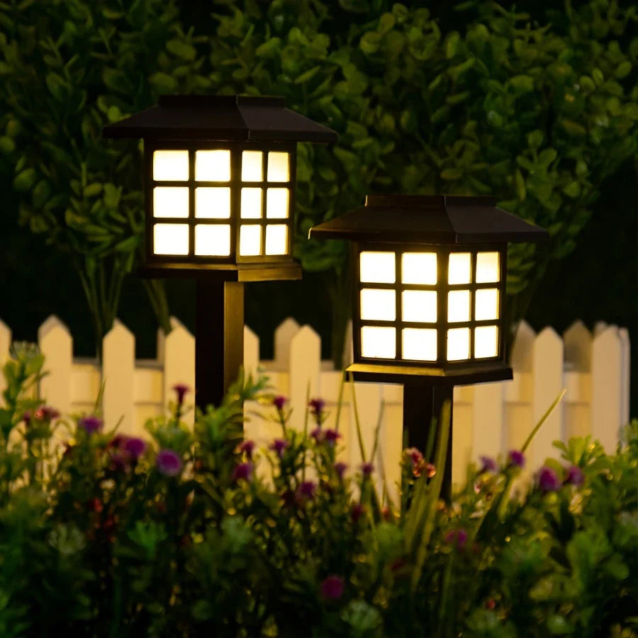 Solar Garden Lights in Lantern Style – Waterproof LED Path Lighting for Outdoor Areas