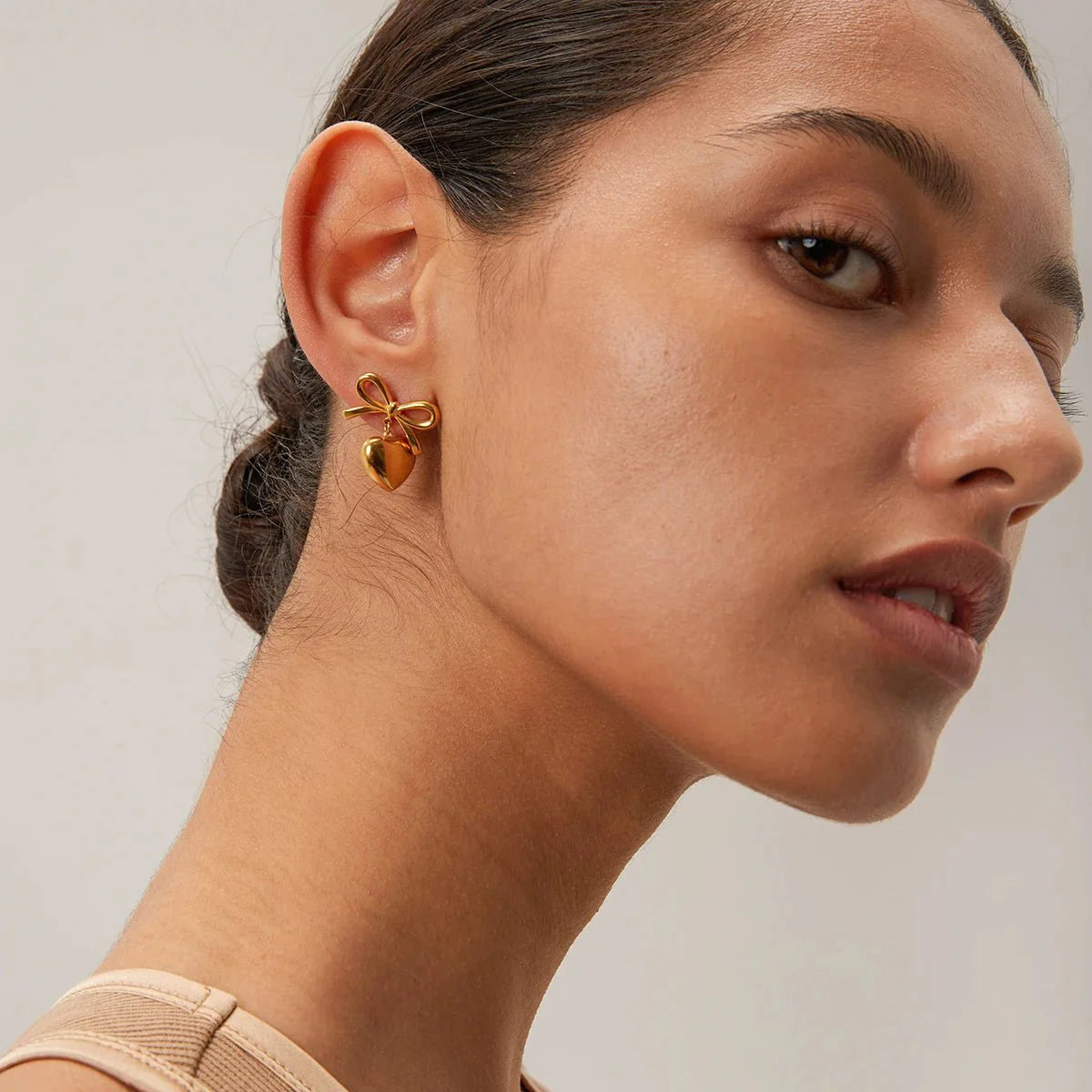 Dainty Bow Heart Earrings
