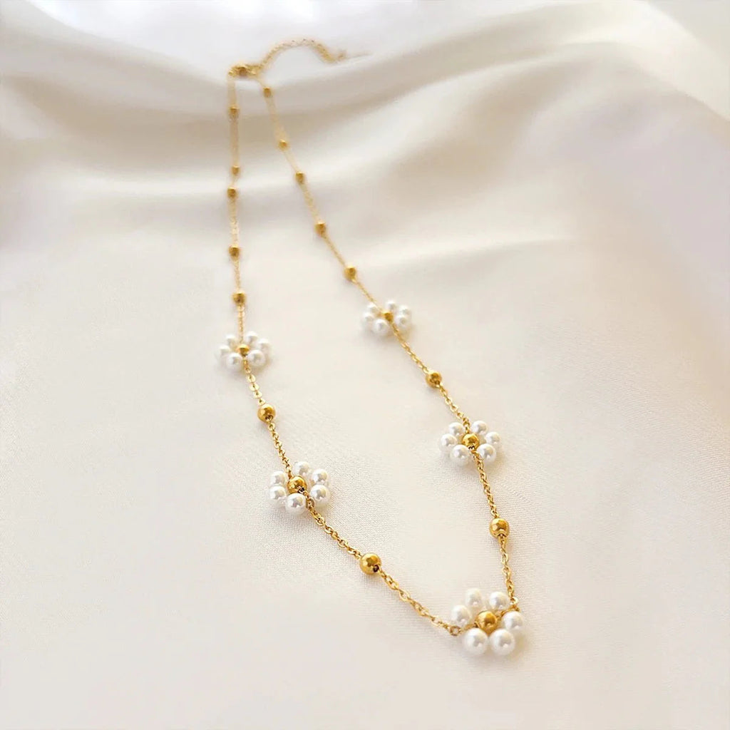 Dainty Daisy Necklace & Bracelets