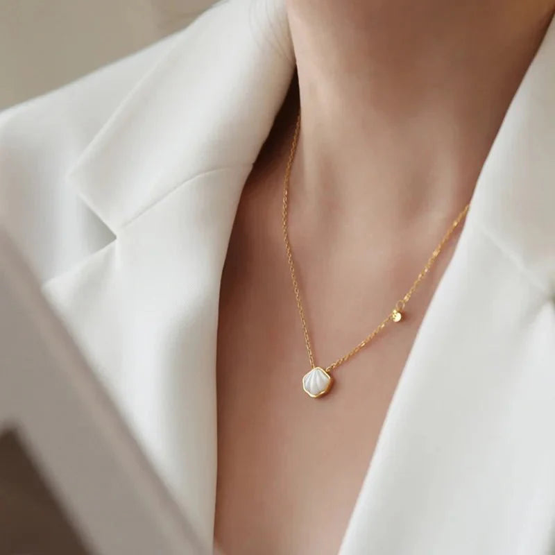Dainty Tropical Sea Shell Necklace