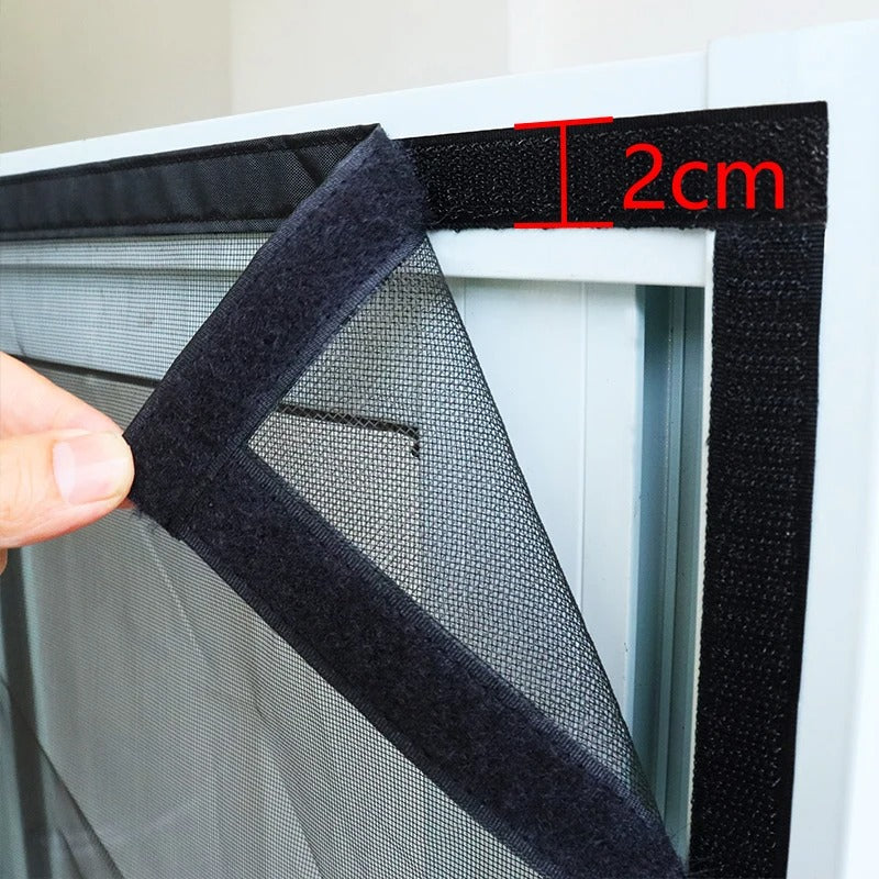 Slim Magnetic Door Curtain against Insects – Automatically Closing