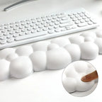 Optimal comfort - ergonomic wrist support at the office