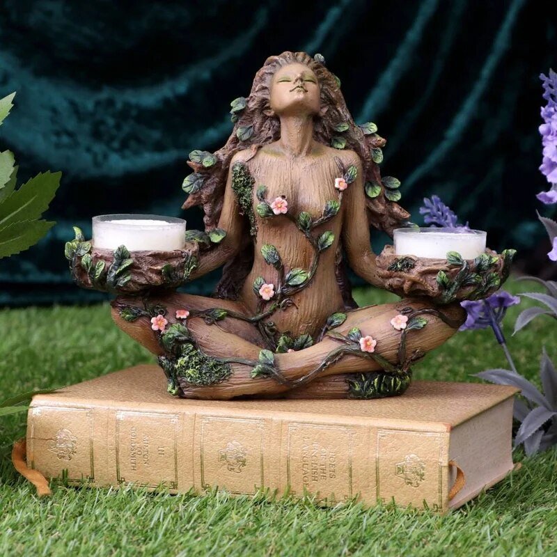 Enchanting Glow - Fae Flame Candle Holder - Natural Harmony - Ecological Elegance