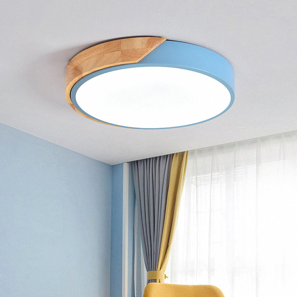 Minimalistic Round LED Ceiling Light with Wood Décor – Modern Design, Dimmable