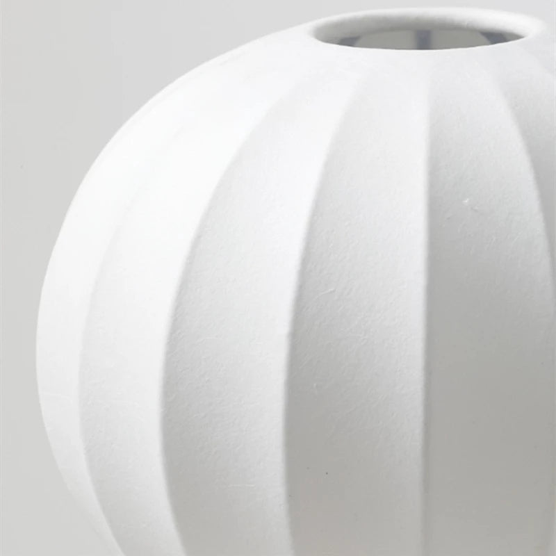 Deko Balloon Table Lamp – Elegant LED Lamp for Living Room and Bedroom