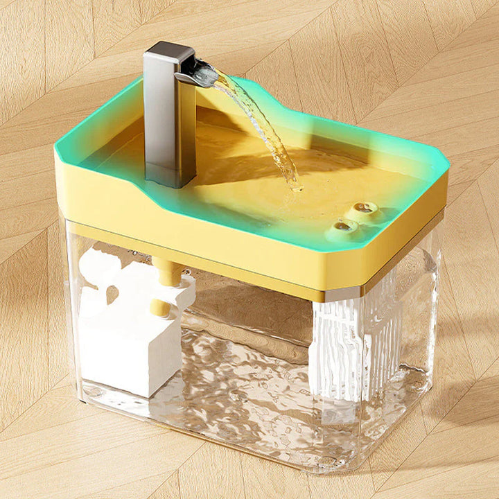 Automatic water dispenser for pets