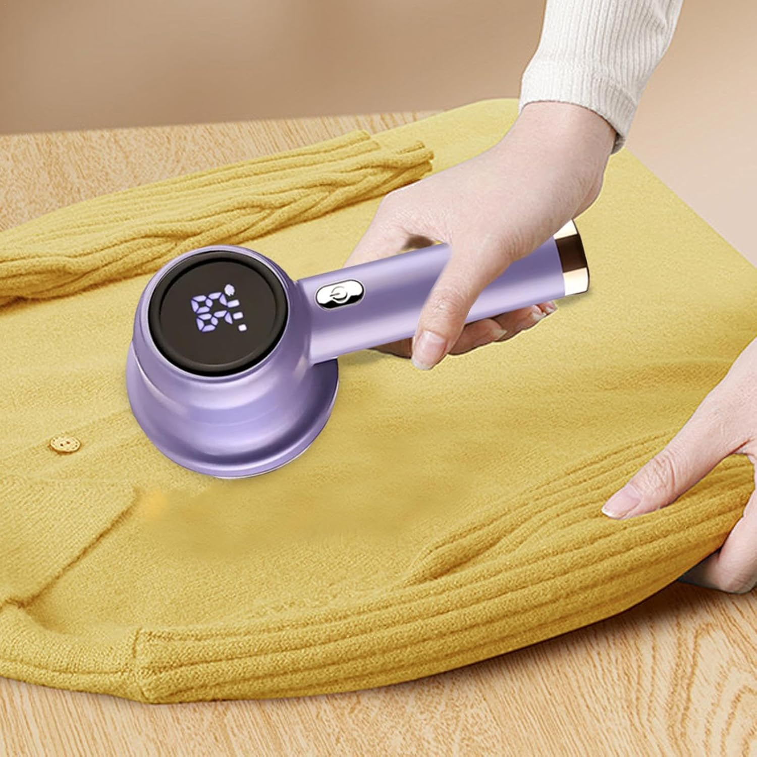 Rechargeable Fabric Shaver | Quick lint removal