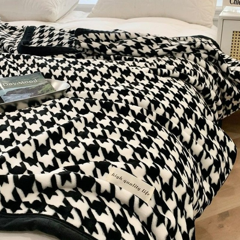 PlaidComfort | Flannel blanket checked
