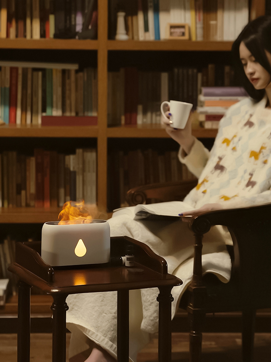 Scent flames aroma diffuser