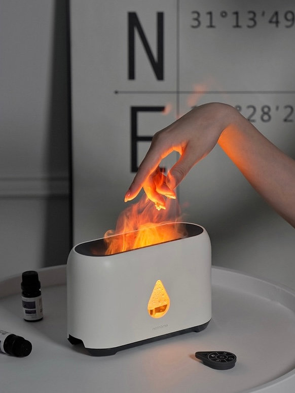 Scent flames aroma diffuser