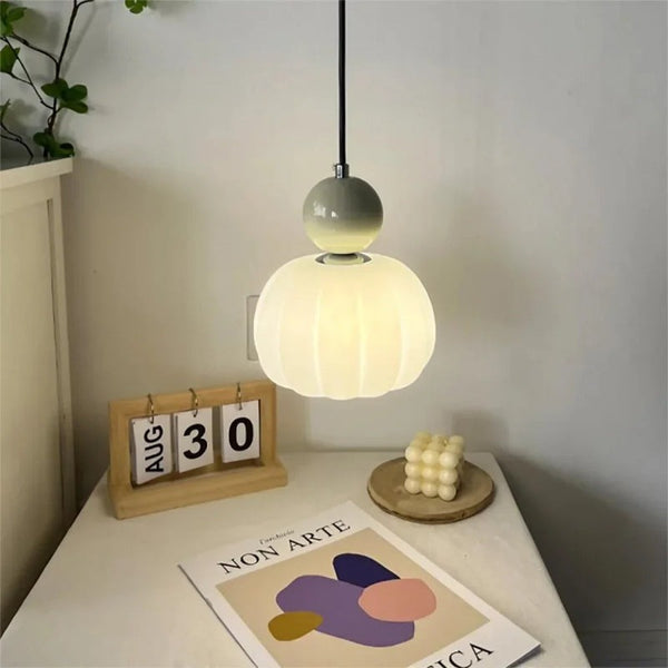 Art Deco Pendant Lamp in Cream Shade – Style and Sophistication