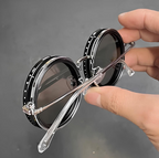Sunglasses with adjustable tint | Perfect light, all-day comfort