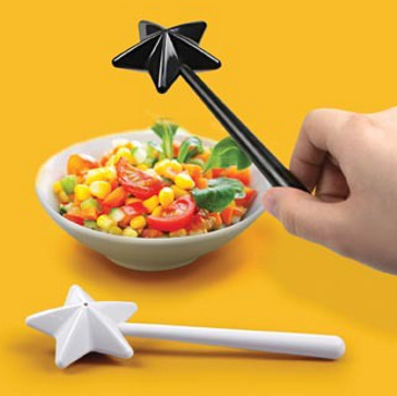 Salt and pepper shaker magic wands
