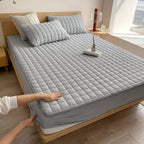 DREAMSHIELD – Breathable Mattress Cover with Protective Layer