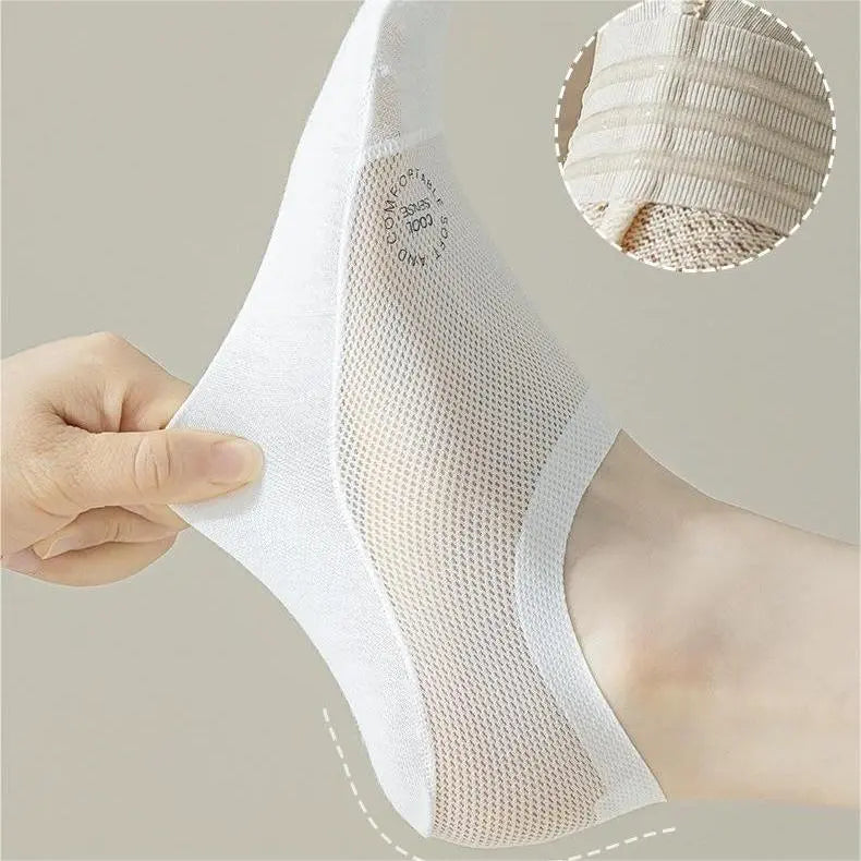 4 Pair Breathable, Invisible Moisture-Wicking Mesh Socks