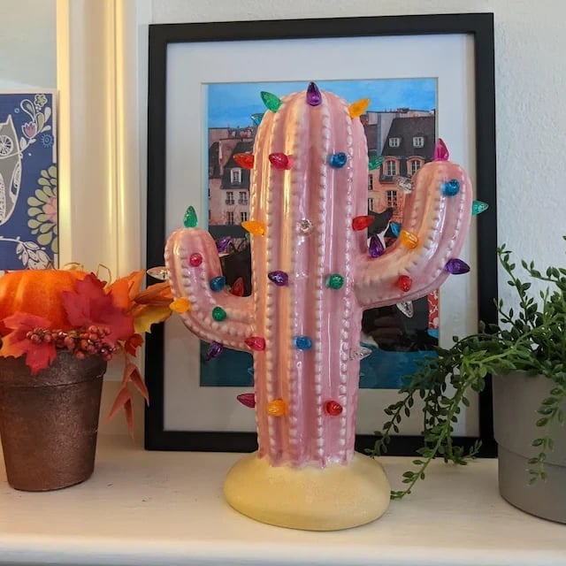 GlowCactus – Simple year-round festive glow without any watering