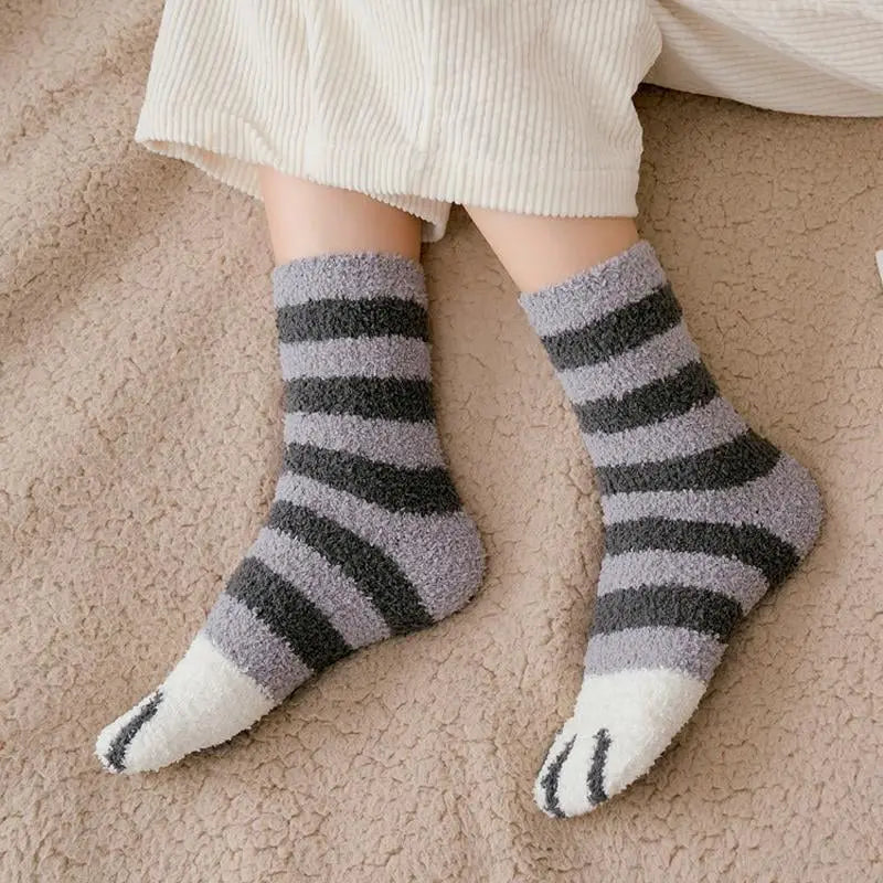 Cozy Cat Paw Socks – Plush Fleece Ankle Socks with Elastic Fit