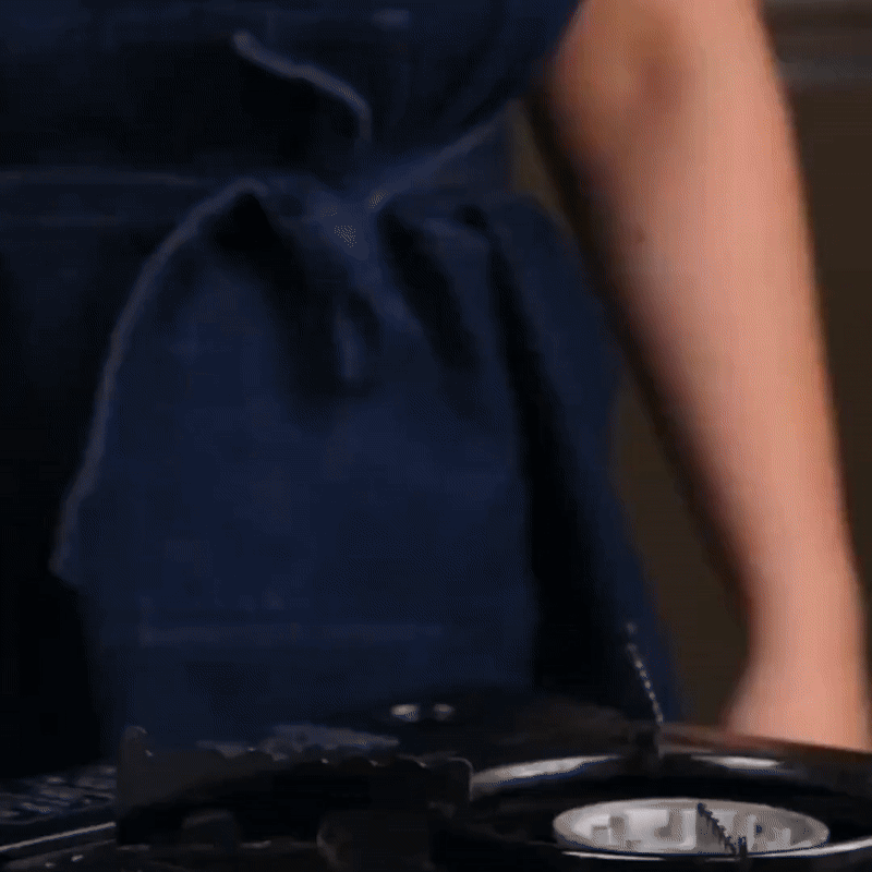 PREMIUM PAN - High-quality titanium pan without coating for all hob types