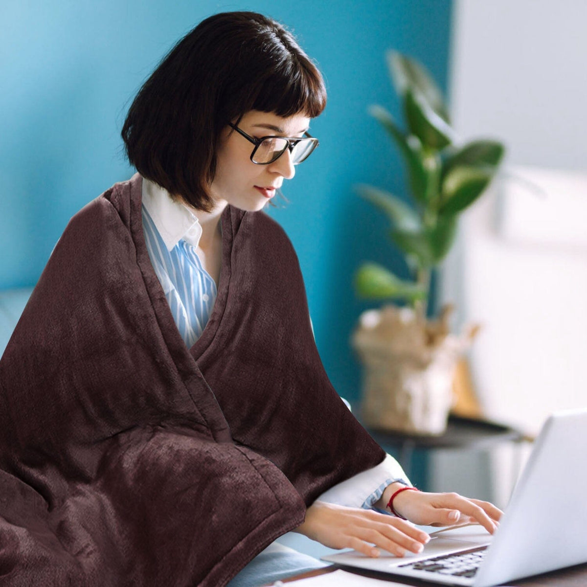 Electric Heated Flannel Blanket - CozyHeat