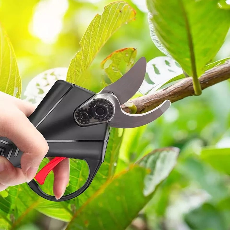 BRANCHMASTER Quick – High-Efficiency Cordless Cutter for Precision Pruning