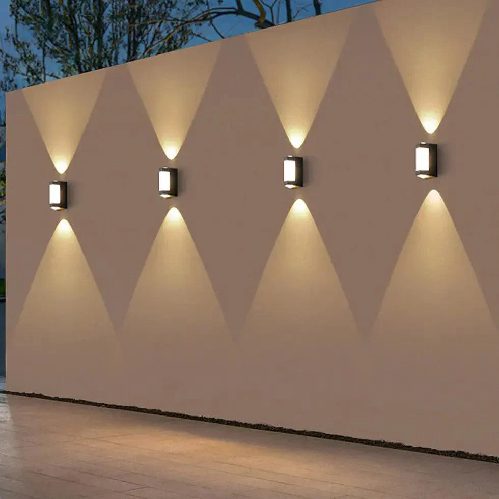 Outdoor Wall Light Waterproof Metal LED Lamp