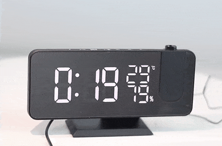 Eindhoven Astronatic | The Best Alarm Clock with LED Screen - 180° Projector - USB Charger