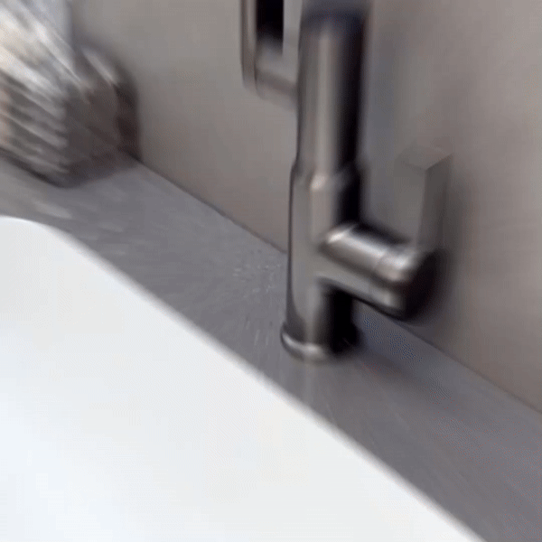 FLOWAXIS – 360° Swiveling Kitchen Faucet with Adjustable Height & Temperature Display