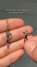 Fashion Hugging Pendant Necklace