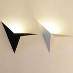Elegant wall lamp - Modern LED wall light for stylish interiors