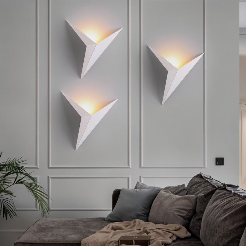 Elegant wall lamp - Modern LED wall light for stylish interiors