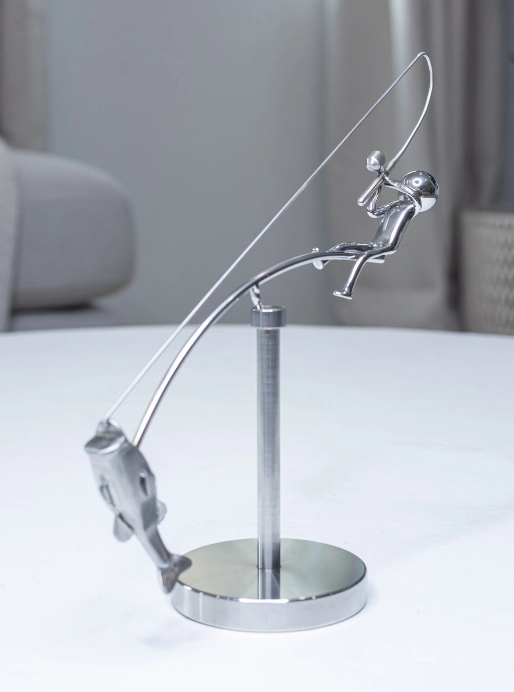 FluentBalance — Gives your desk magical movement and pure fascination