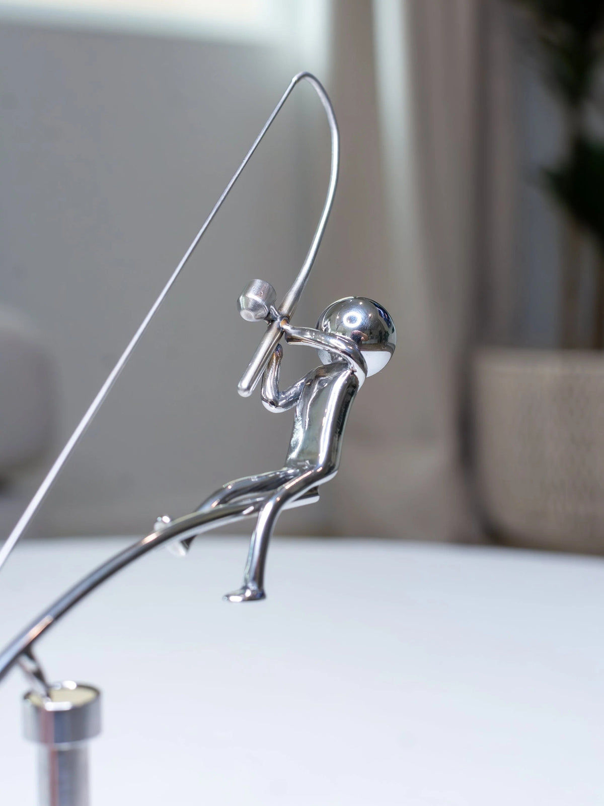 FluentBalance — Gives your desk magical movement and pure fascination