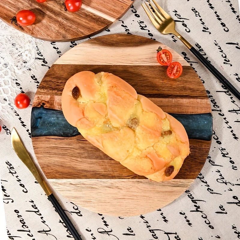 Round cutting board made of acacia wood – Versatile kitchen board for steak, snacks, and more