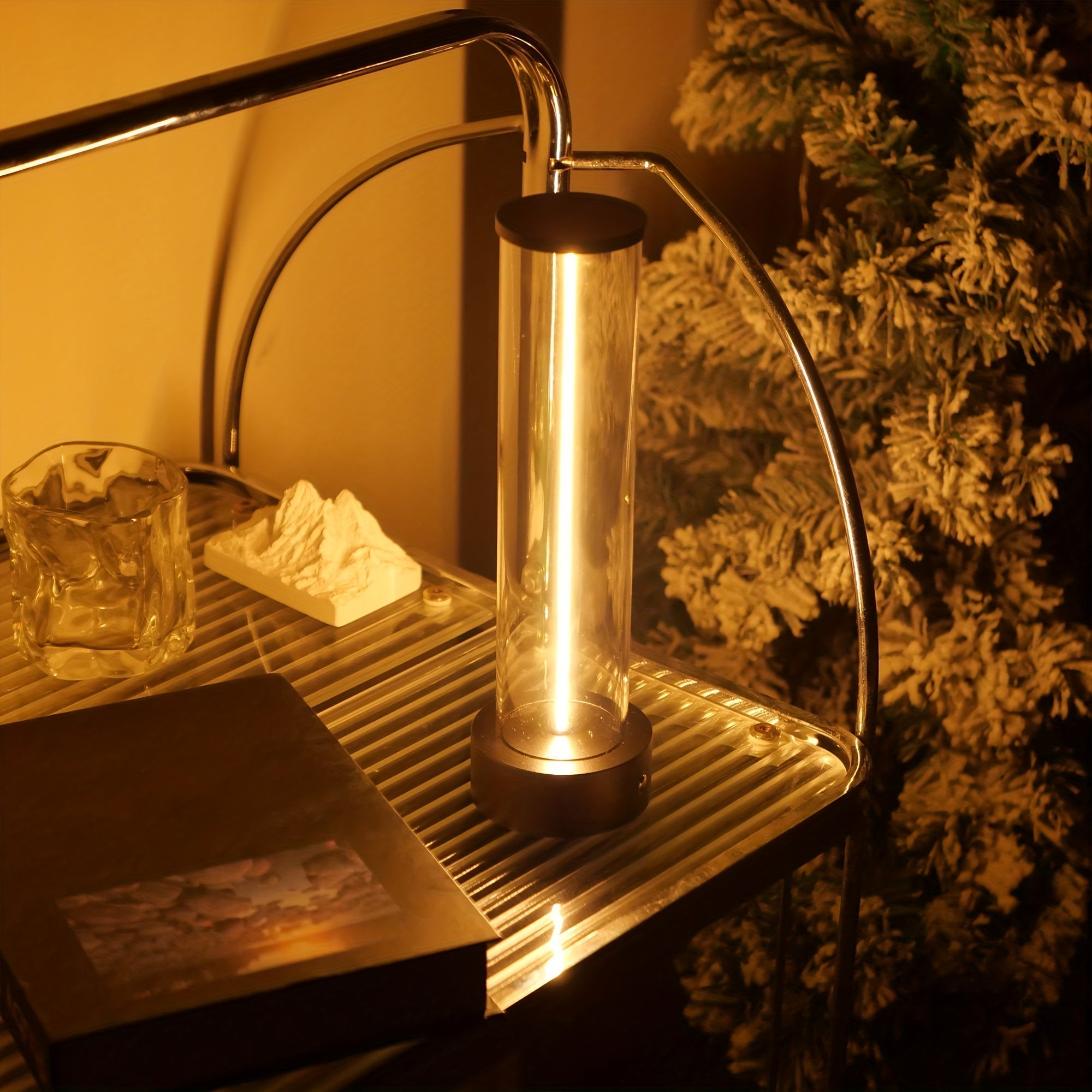 TouchLume – Wireless LED Table Lighting with USB