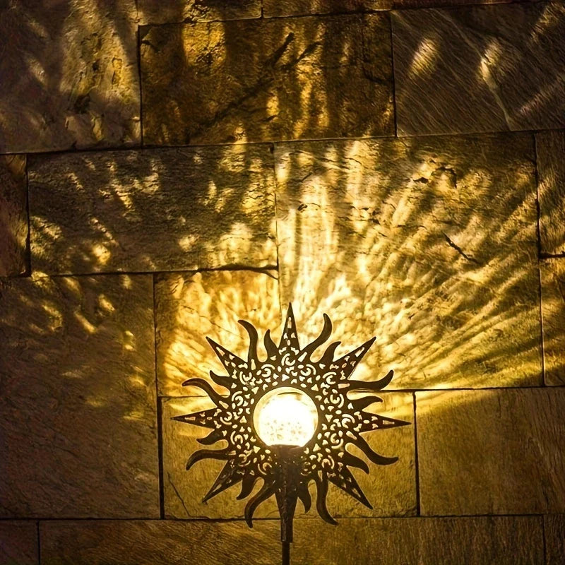 Solar Garden Light made of Metal – Waterproof LED Design in Moon, Flame, Sun or Star Shape